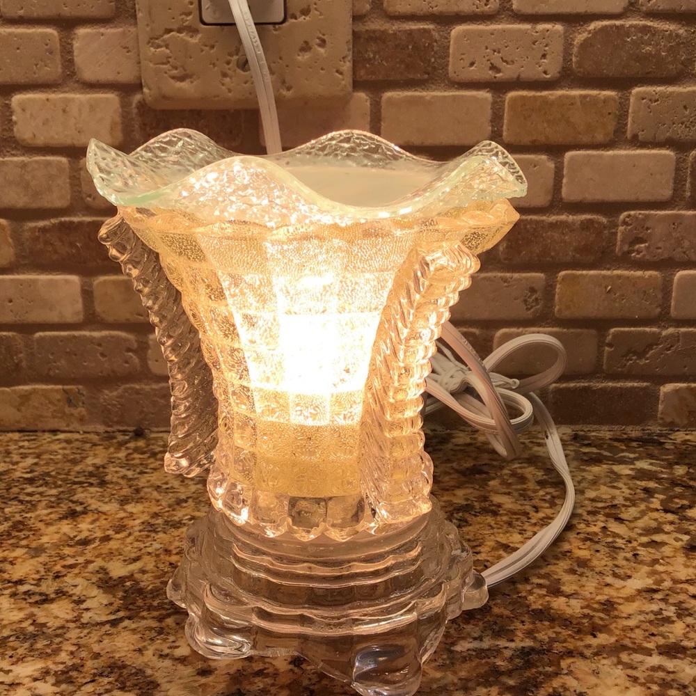Scented wax warmer light